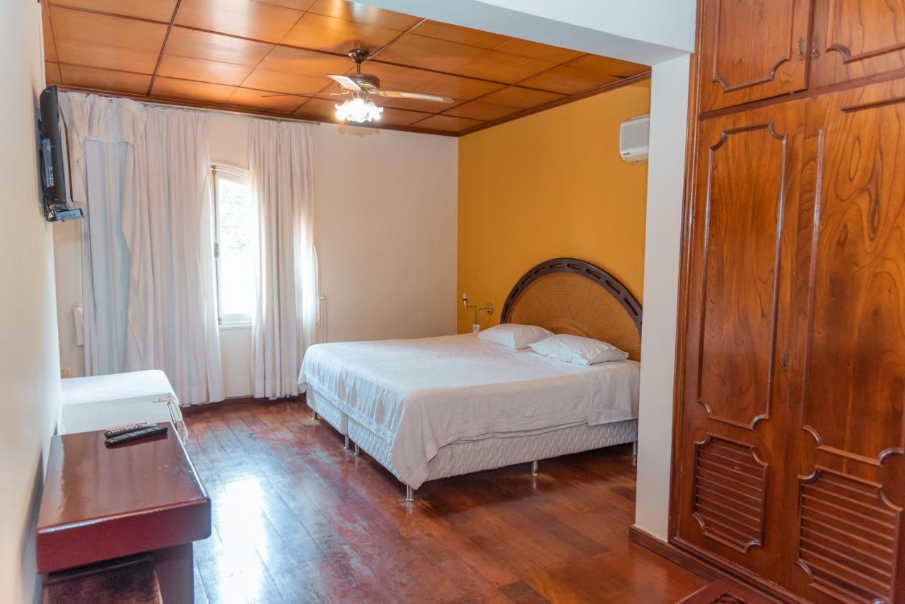 Casa Blanca Hotel Сиудад дел Есте Екстериор снимка