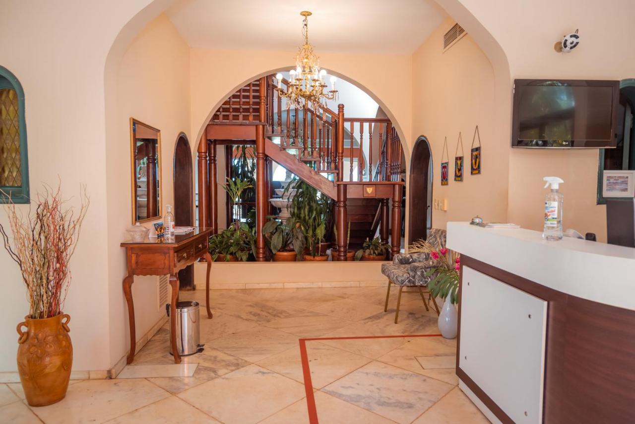 Casa Blanca Hotel Сиудад дел Есте Екстериор снимка