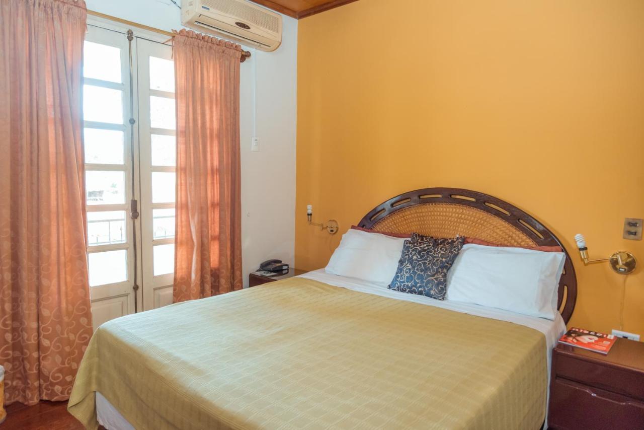 Casa Blanca Hotel Сиудад дел Есте Екстериор снимка