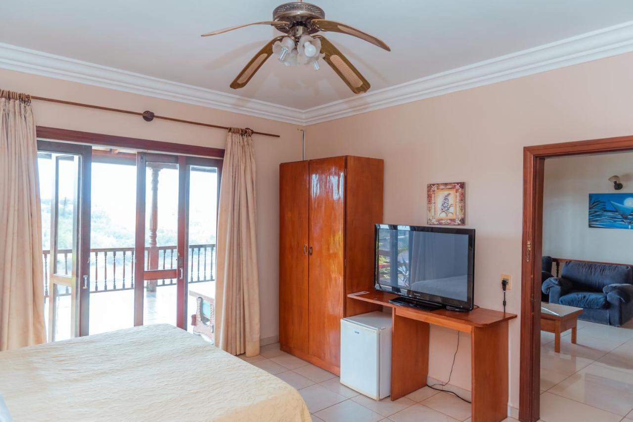 Casa Blanca Hotel Сиудад дел Есте Екстериор снимка
