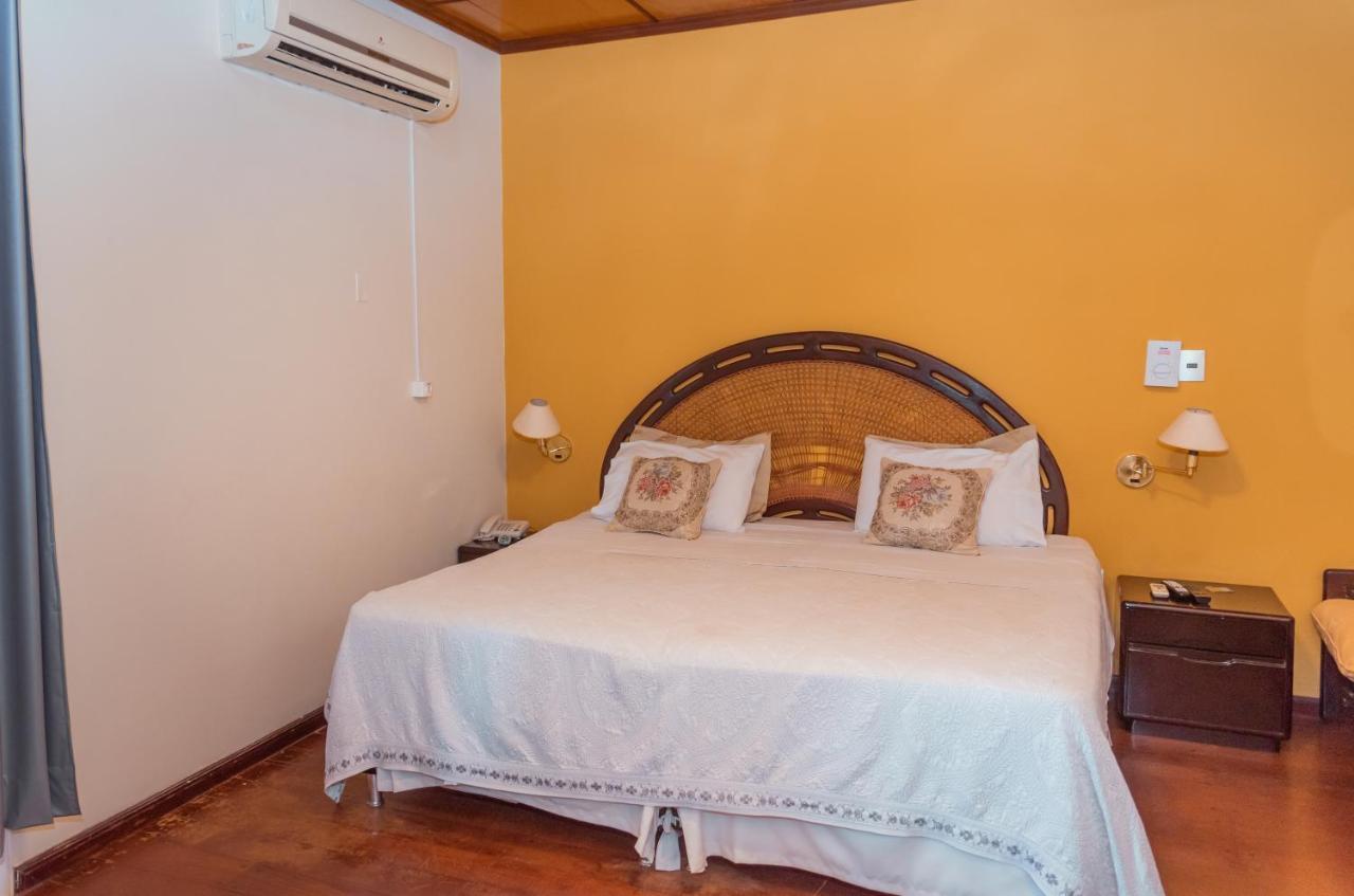 Casa Blanca Hotel Сиудад дел Есте Екстериор снимка
